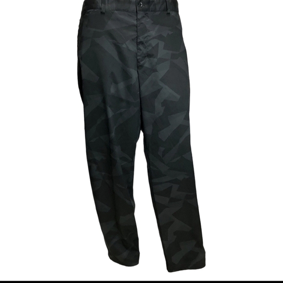 Nike Golf Tour‎ Performance Flat Front Chino Pants Printed Sz 36/32 - Picture 1 of 8